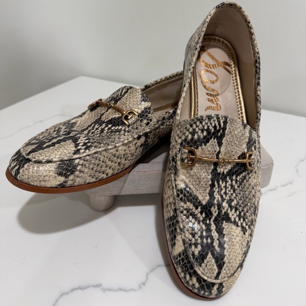 Sam Edelman Size 5.5 Snake Pattern Loafers with Gold Accent